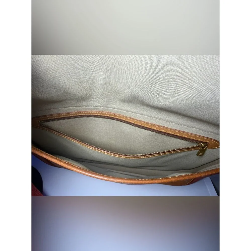 Louis Vuitton “America’s Cup” Messenger Bag #1851